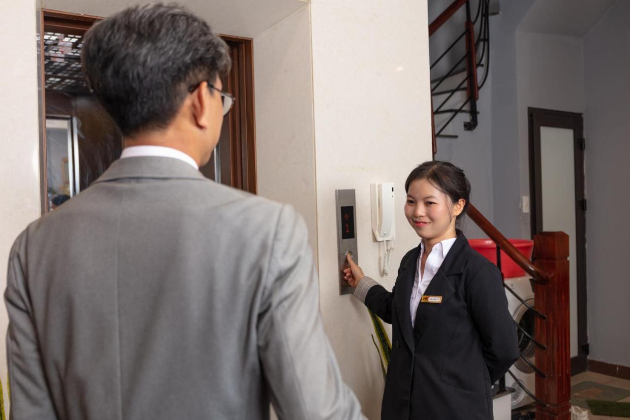 Yr Hotel & Apartments Hanoi Exterior photo